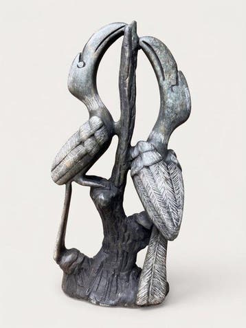 Figuur - Twee neushoornvogels in een boom - Serpetine steen