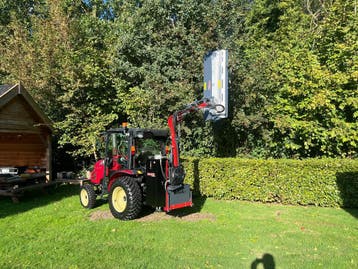 Majar 180 cm mulch heggenschaar aan armmaaier type RBEP30, Bollenteelt