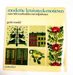 Moderne kruissteek-motieven 9789021308609 Wandel, Boeken, Hobby en Vrije tijd, Verzenden, Gelezen, Wandel