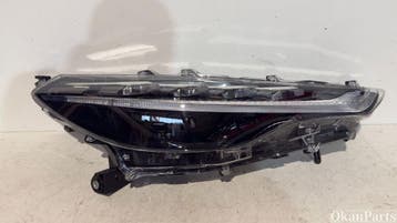 Toyota Corolla Cross LED rechter koplamp rechts, Ophalen, Gebruikt