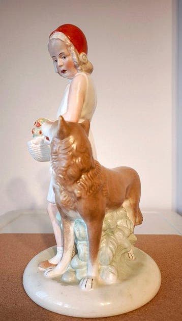 Royal Dux Porzellan-Manufaktur - Beeldje - Little Red Riding