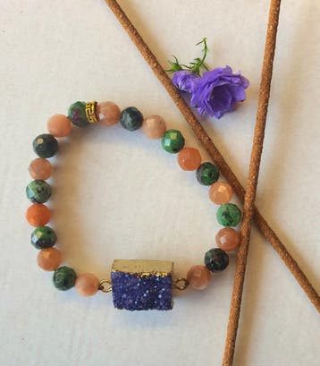 Handgemaakte edelsteen armband zonnesteen en groene, Nieuw