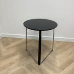 Design Thonet bijzettafel, (hxbxd) 64x55x55cm, donker bruin, Huis en Inrichting, Ophalen of Verzenden, Gebruikt
