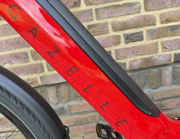 Nieuwe Gazelle Ultmate C8+ / 61 cm./ Belt/ 625 wh. Bosch hmb, Nieuw, Ophalen of Verzenden, 59 cm of meer, 50 km per accu of meer