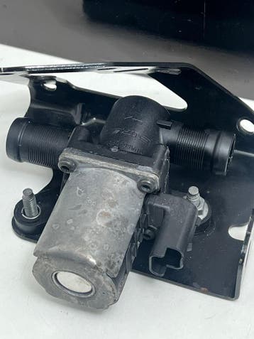 Renault Kangoo extra waterpomp bj.2021 Artnr.212309316R, Gebruikt, Renault