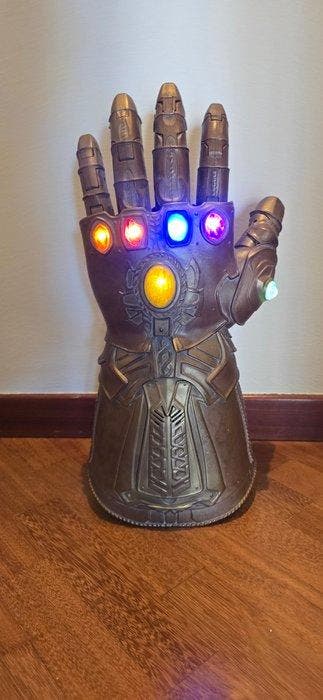 Marvel: Avengers - Hasbro - - Film rekwisiet Oneindige, Nieuw