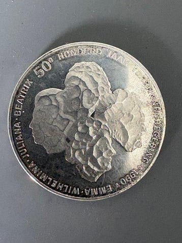 Nederland. 50 Gulden 1990. 100 jaar Vorstinnen. Zilver 925.