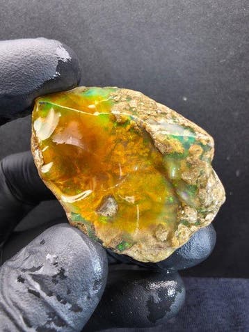 109cts Crystal Opal Specimen Ruw- 22 g