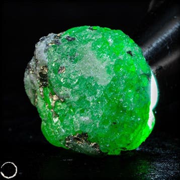 Natuurlijke topkwaliteit Tsavorite Crystal uit Tanzania