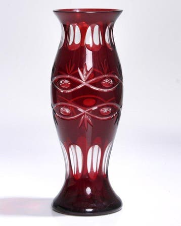 Cristallerie de Lorraine - Vaas - Robijnrode handgeslepen, Antiek en Kunst, Antiek | Glas en Kristal