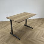 Ahrend  zit-sta  (max 90 cm hoogte) elektrisch bureau 140x80, Ophalen of Verzenden, Elektrisch, Gebruikt