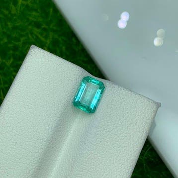 1 pcs Groen Smaragd - 1.09 ct - nternational Colored, Sieraden, Tassen en Uiterlijk, Nieuw