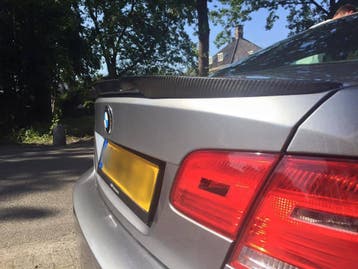 Carbon M4 style kofferbaklip, Verzenden