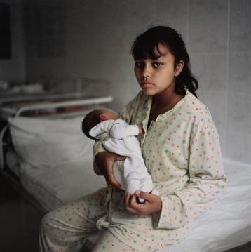Mike Roelofs (1981) - Meisje met baby