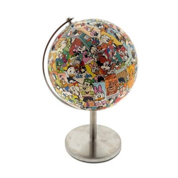 Koen Betjes (1992) ft Siriwat - Disney Cartoon Icons Collage