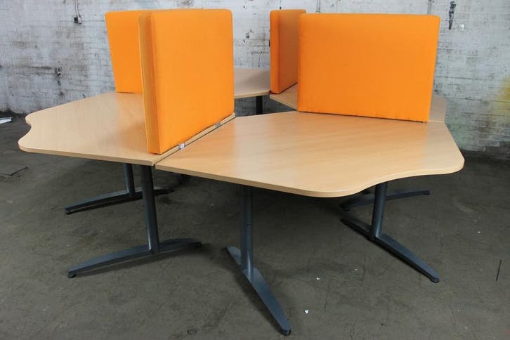 4-delige werkplek | Tweedehands | Beuken blad | Grijs frame, Zakelijke goederen, Kantoor en Winkelinrichting | Kantoormeubilair en Inrichting