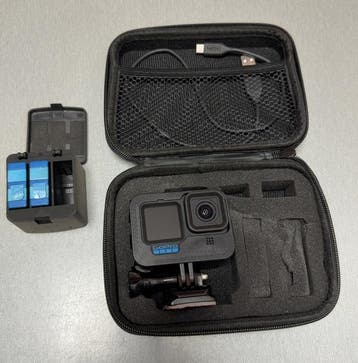 GoPro Hero 10 Black incl. 2 batterijen & accessoires, Ophalen of Verzenden, Nieuw