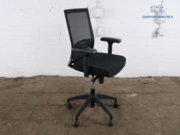 Ergonomische bureaustoel zwart mesh met 3D armleuningen, Verzenden, Gebruikt, Bureaustoel
