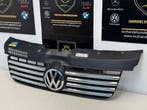 VW Transporter T5 bj.2005 Grille+Embleem art.7H0807101/5, Auto-onderdelen, Carrosserie en Plaatwerk, Gebruikt, Voor, Volkswagen