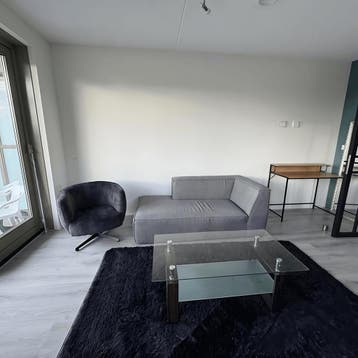 Appartement in Rotterdam gevonden voor €1850,- pm, Huizen en Kamers, Huizen te huur, Rotterdam, Direct bij eigenaar, Appartement