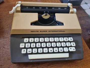 Byron Jardine - Petite Super International - Typemachine -, Antiek en Kunst