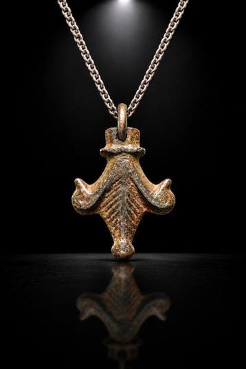 Vroege Middeleeuwse Viking Brons Zeldzaam verguld amulet met