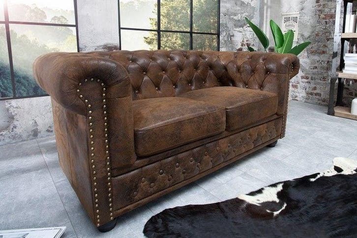 Chesterfield 2-zitsbank 150cm antiekbruin met knoopstiksel, Huis en Inrichting, Banken | Bankstellen, Ophalen of Verzenden