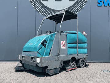 Tennant 8300 veegschrobmachine, Ophalen of Verzenden