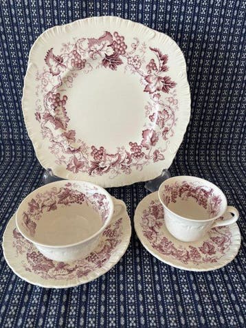 Wedgwood - Victor Skellern - Tafelservies (5) - Old Vine