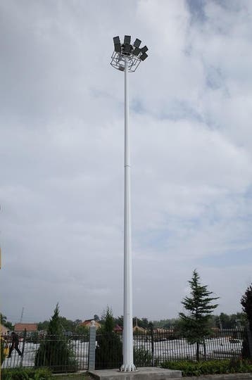 Polygonale heavy duty stalen highmast 20m1 met grondstuk..., Nieuw