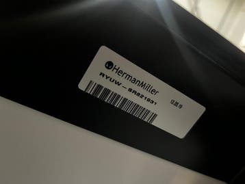 Herman Miller duo zit sta bureau, inclusief tussenscherm, Verzenden, In hoogte verstelbaar, Zo goed als nieuw