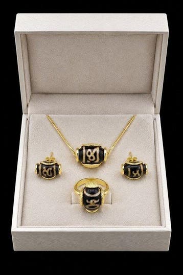 Prachtige set van halsketting, oorbellen en ring met