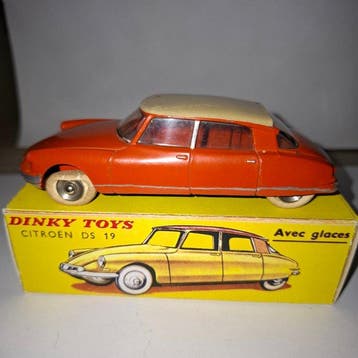 Dinky Toys 1:43 - Modelauto - Citroën DS 19, Nieuw