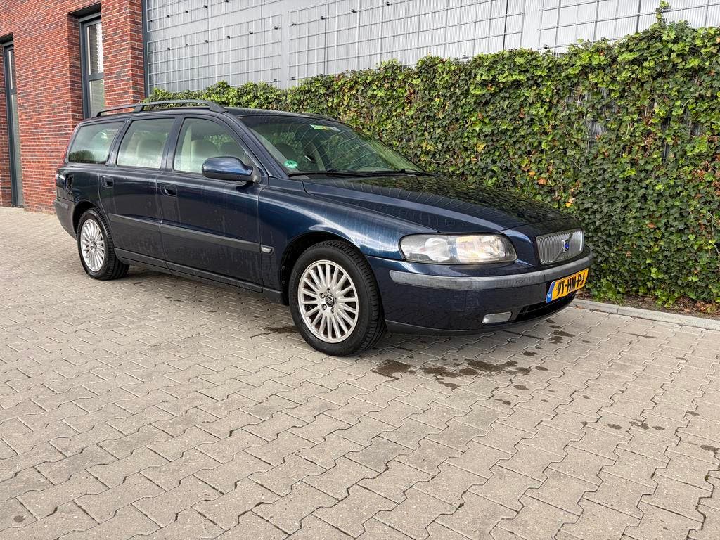 Volvo V70 2.4 170PK AUT 2001 Blauw, foto 6