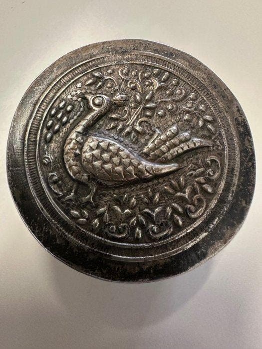 Oud zilver doosje - Indonesië (Zonder minimumprijs), Antiek en Kunst, Kunst | Niet-Westerse kunst