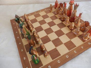 Schaakspel - Hout, Russische Puppe