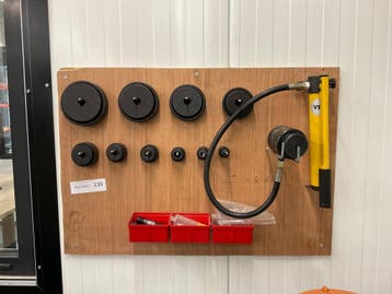 Online veiling: VEVOR, SYK-15, Hydraulic Punch Driver, Gebruikt