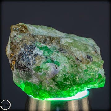 Natuurlijke topkwaliteit Tsavorite Crystal uit Tanzania