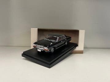 Ebbro 1:43 - Modelauto - Nissan president 252, Nieuw