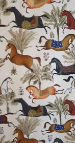 Luxe Artmaison stof Chevalier dOrient renpaarden in galop, Antiek en Kunst