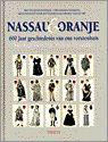 Nassau & Oranje - M. Conrads 9789051215489, Boeken, Verzenden, Gelezen, M. Conrads
