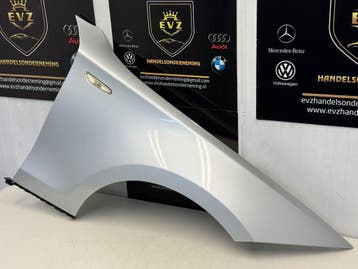 BMW 1-serie bj.2007 spatbord/voorscherm rechts zilver grijs, Gebruikt, Voor, BMW, Spatbord