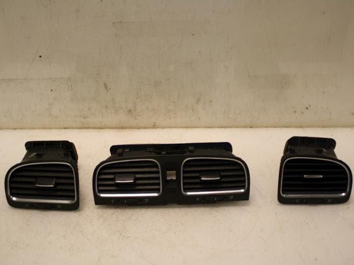 Luchtrooster Dashboard Volkswagen Golf O167774, Auto-onderdelen, Interieur en Bekleding, Ophalen of Verzenden