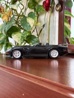 Bburago 1:18 - Modelauto - Shelby Series 1 Black - Gouden, Hobby en Vrije tijd, Modelauto's | 1:5 tot 1:12, Nieuw