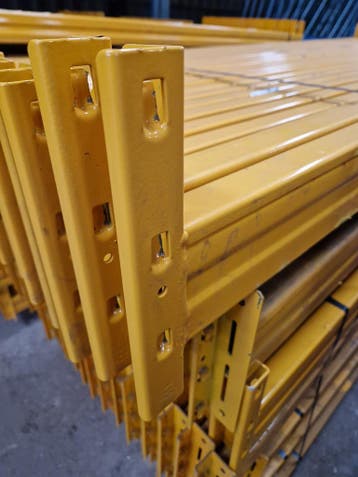 Armes ligger 2700x100x40mm 2100kg geel, gebruikt, Ophalen of Verzenden