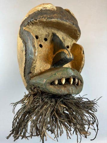 Kran Mask from the Dan People - Liberia. (Zonder
