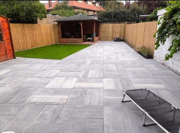 Stratenmaker , Tuinman , hovenier , Gardener ,Landscaper, Garantie, Tuinonderhoud of Snoeiwerk