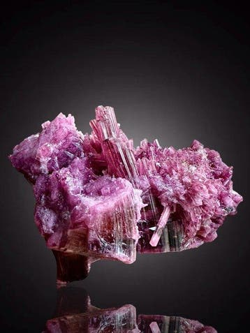 Indrukwekkende Russische rubellite met meervoudige en, Verzamelen