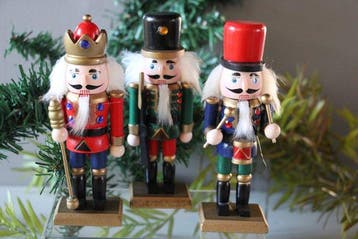 Notenkrakers 3 verschillende ieder circa 15cm hoog -, Nieuw