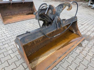 Kantelbak Grondbak, Mat Nielen, Zakelijke goederen